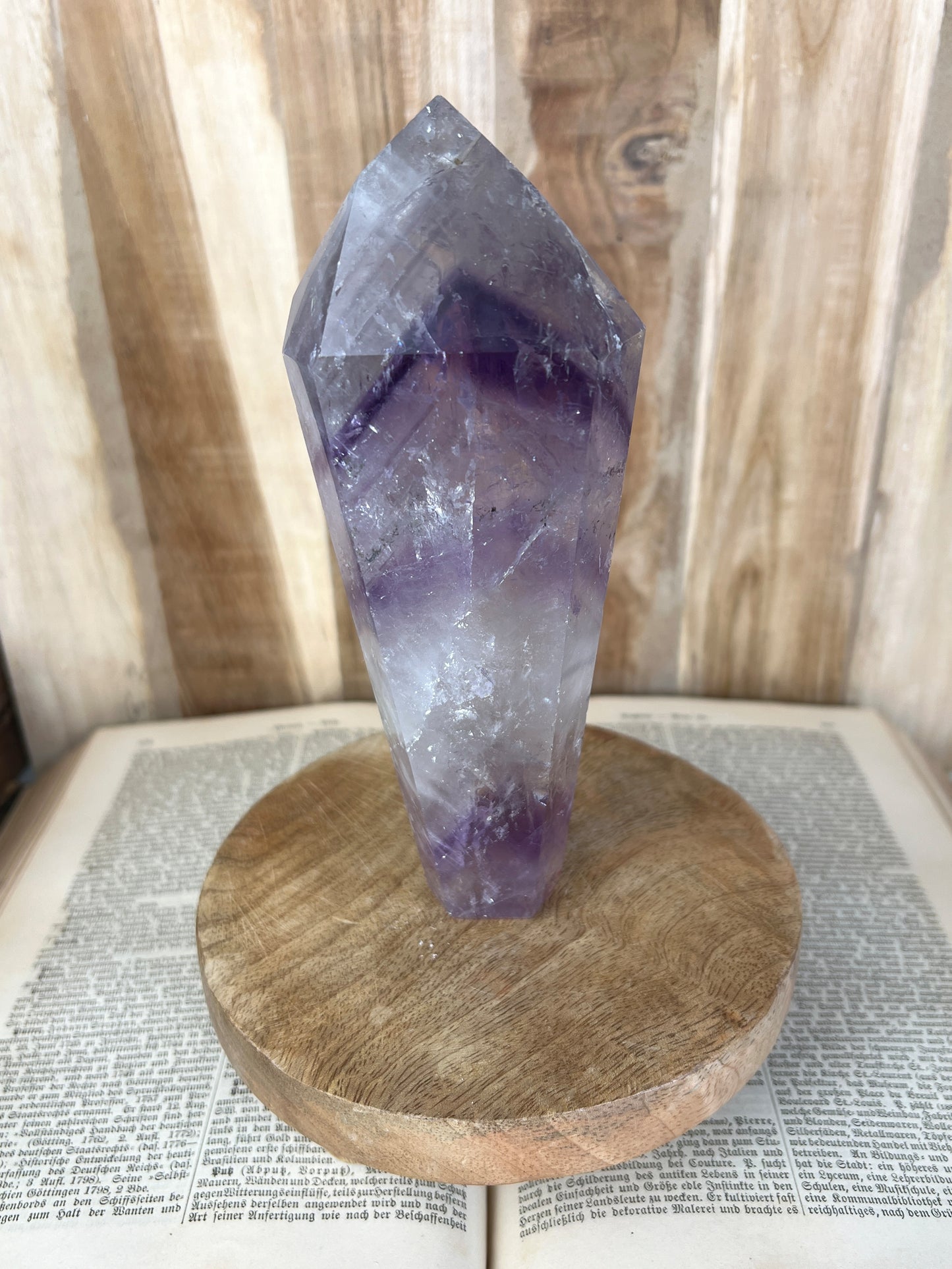 Amethyst mit Phantomen Tower B-Qualität / H98