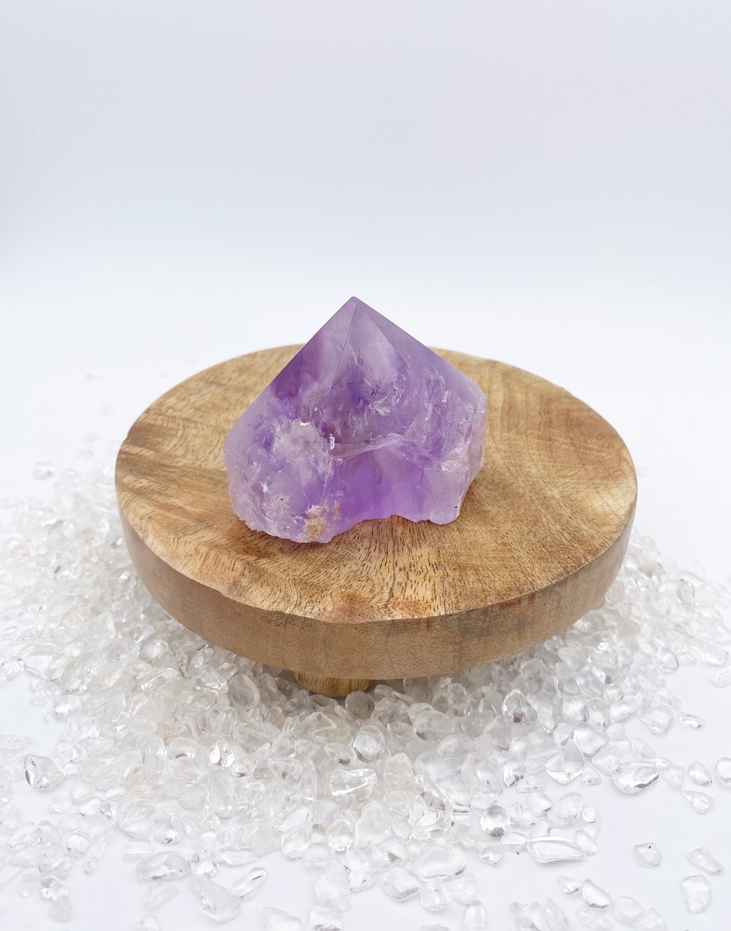 Amethyst halb polierte Spitze